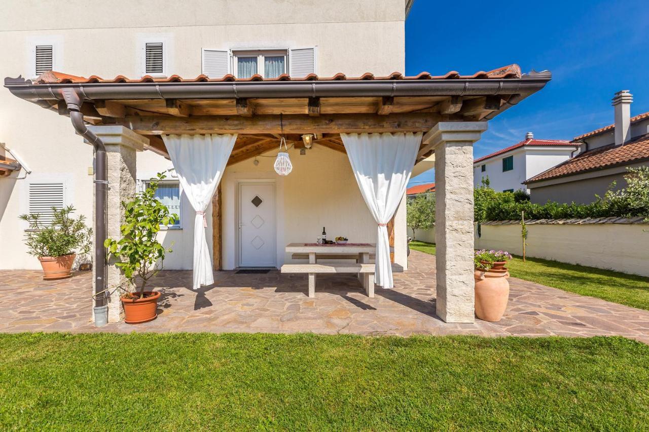 Guest House Antonella Malinska Luaran gambar
