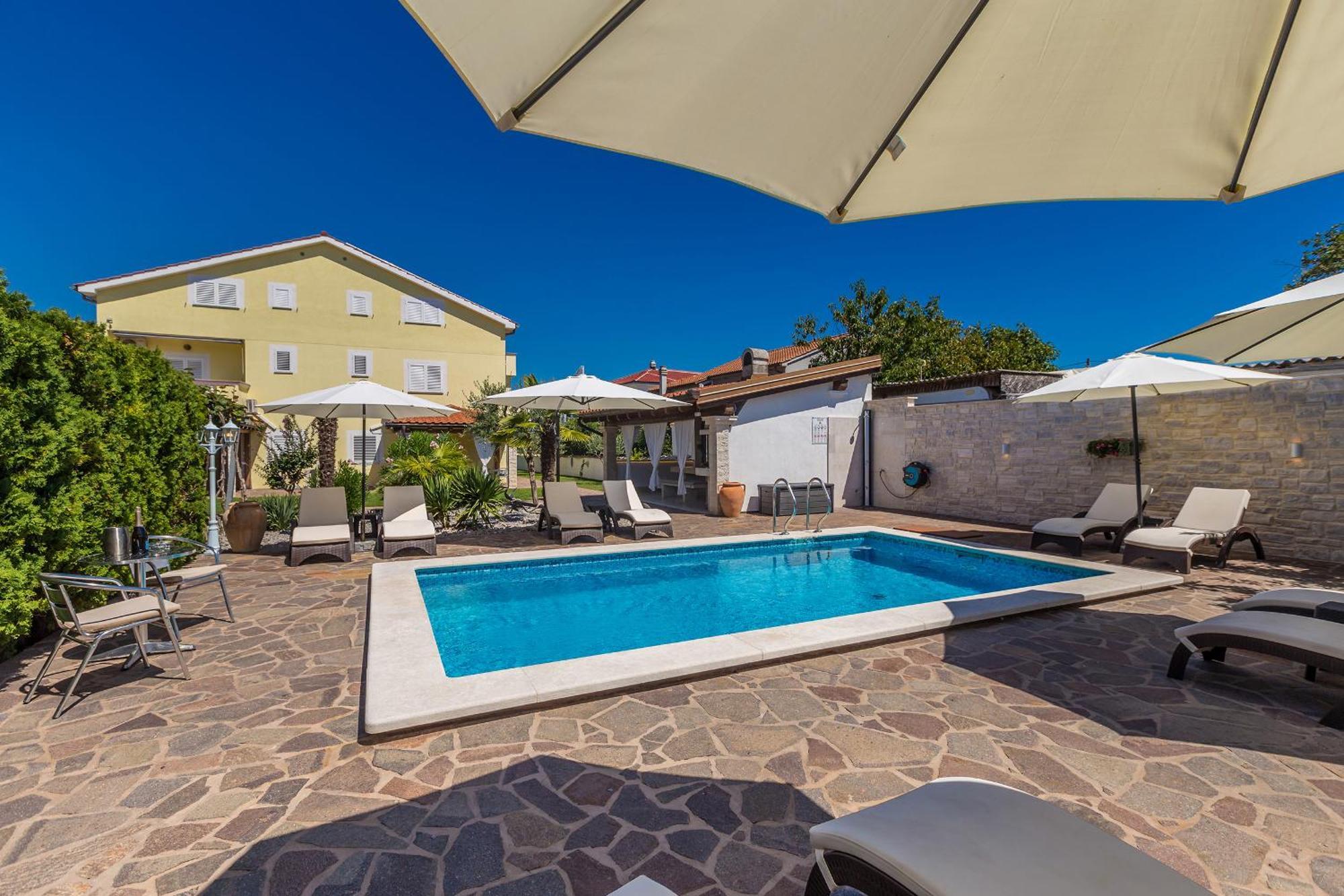 Guest House Antonella Malinska Luaran gambar