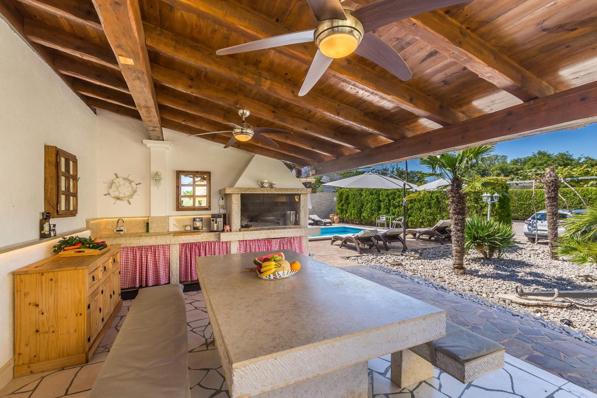 Guest House Antonella Malinska Luaran gambar