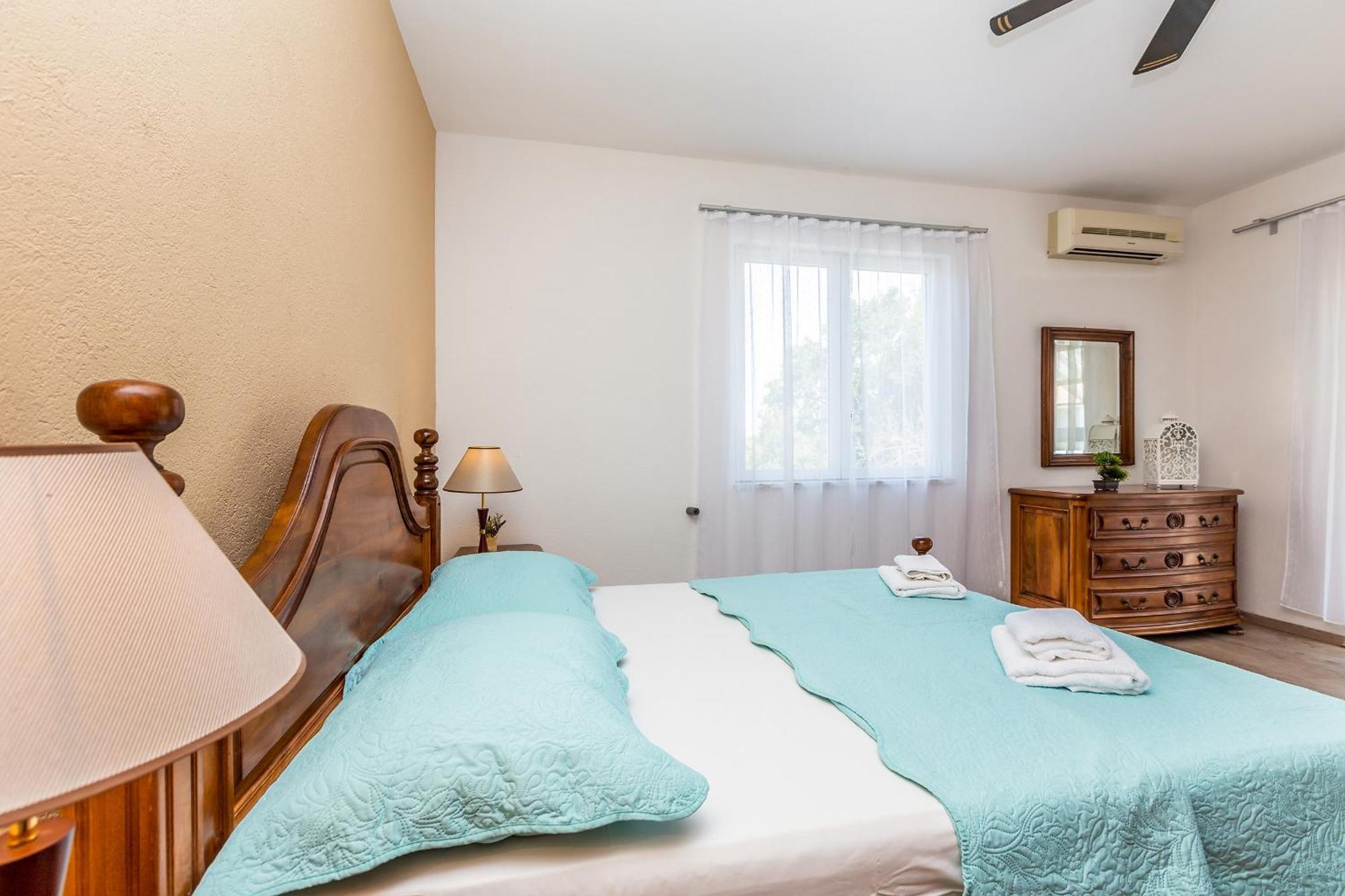 Guest House Antonella Malinska Bilik gambar